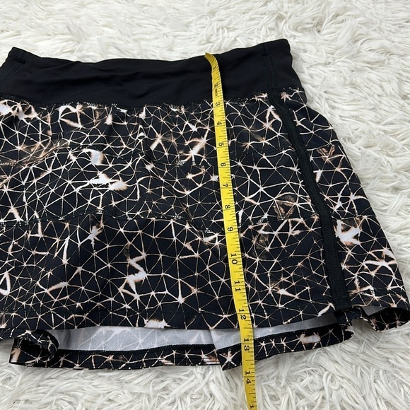 Lululemon Pace Rival Skirt II *4-way Stretch (Tall) Sugar Crush Multi / Black - Picture 2 of 6